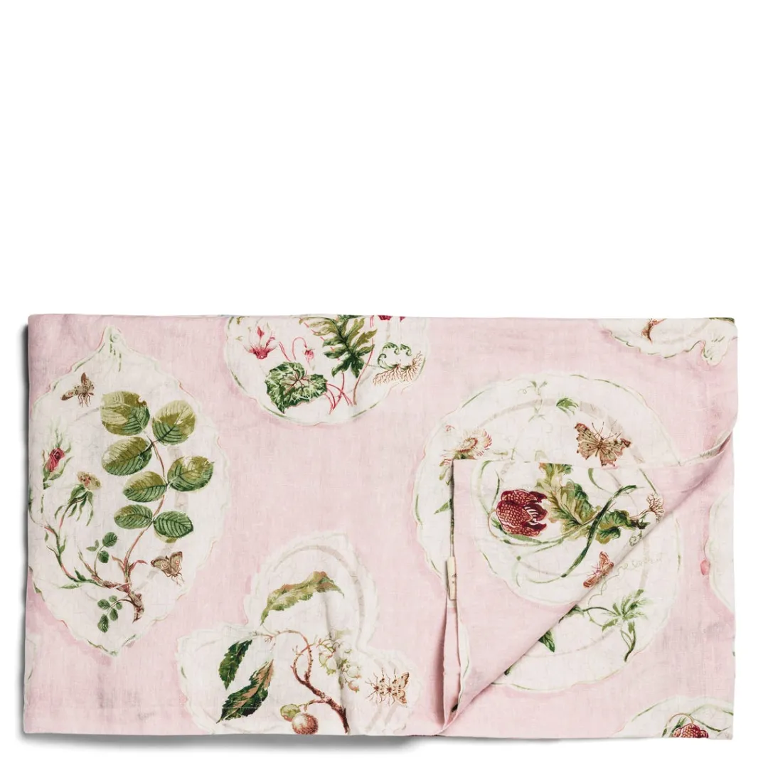 Clearance Daylesford Organic Daylesford X Colefax Quince Garden Tablecloth in Pink