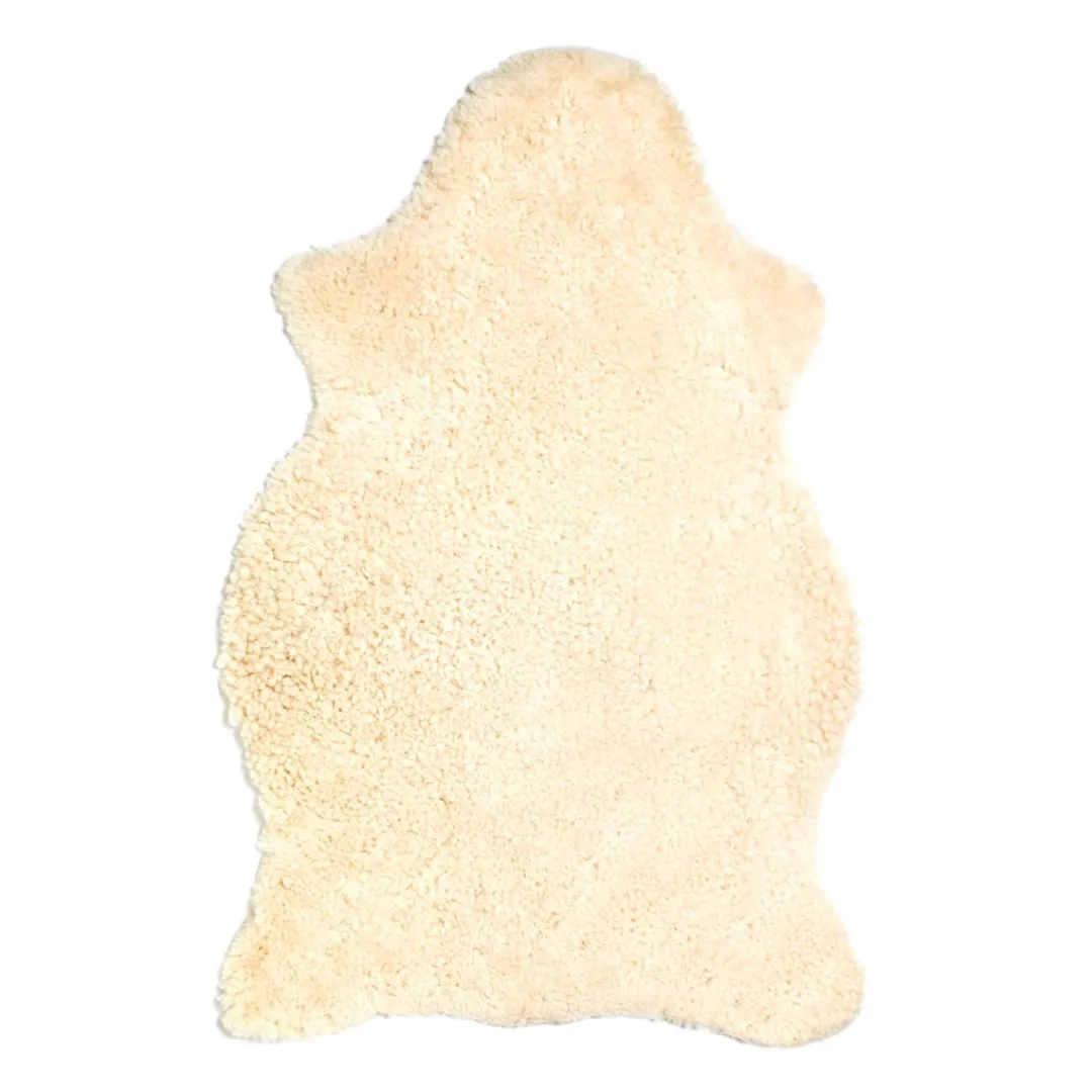 Cheap Daylesford Organic Ella Shorthair Sheepskin Rug in Cream