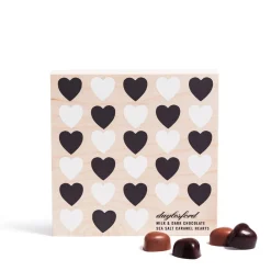 Store Daylesford Organic Milk & Dark Chocolate Sea Salt Caramel Hearts Wooden Box